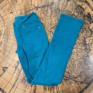 Delia’s straight leg jeans